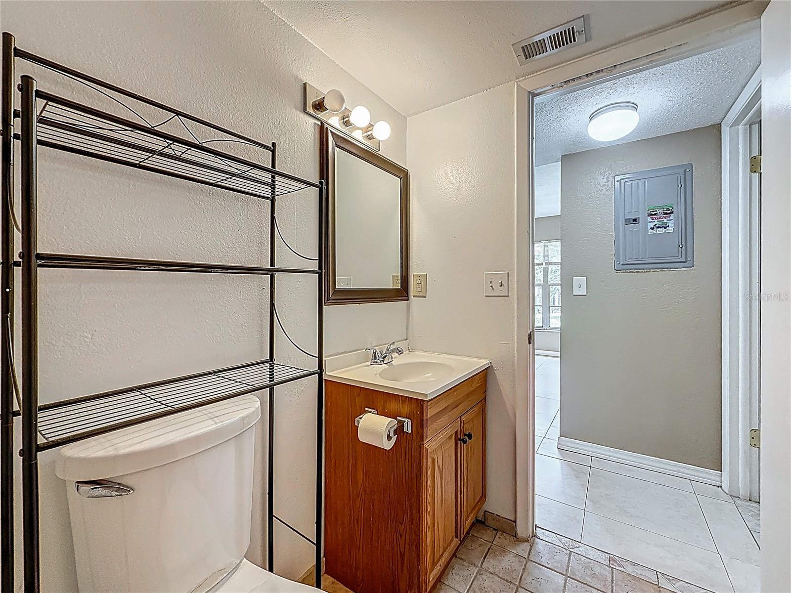 Listing photo id 26 for 4022 Tumble Wood Trail 101