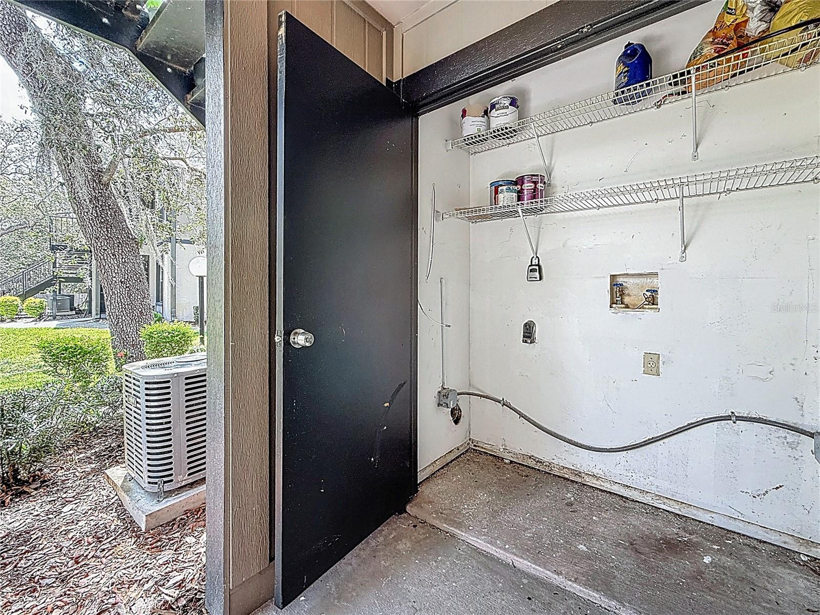 Listing photo id 27 for 4022 Tumble Wood Trail 101