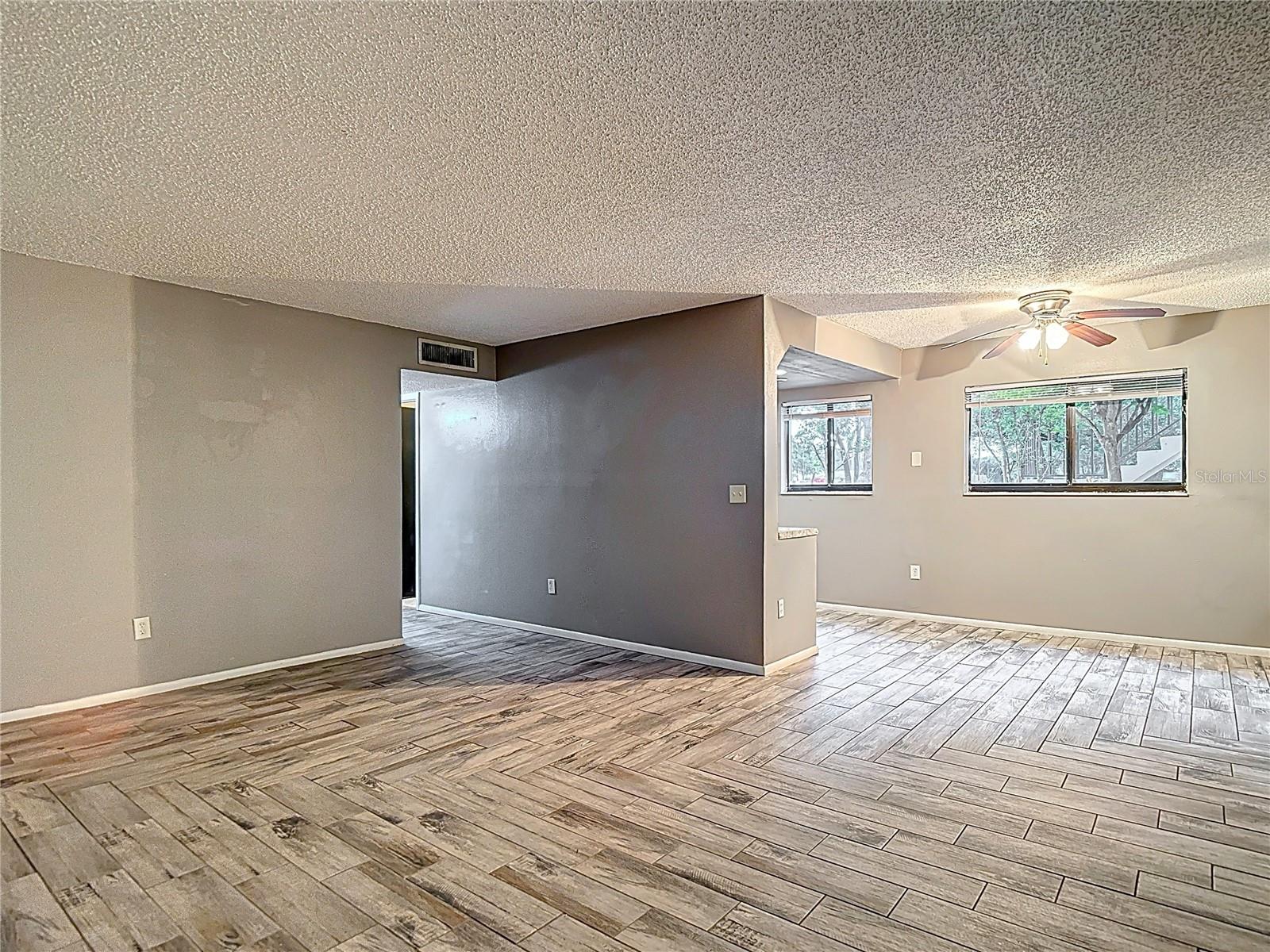 Image 12 of 44 For 11704 Raintree Village Boulevard B