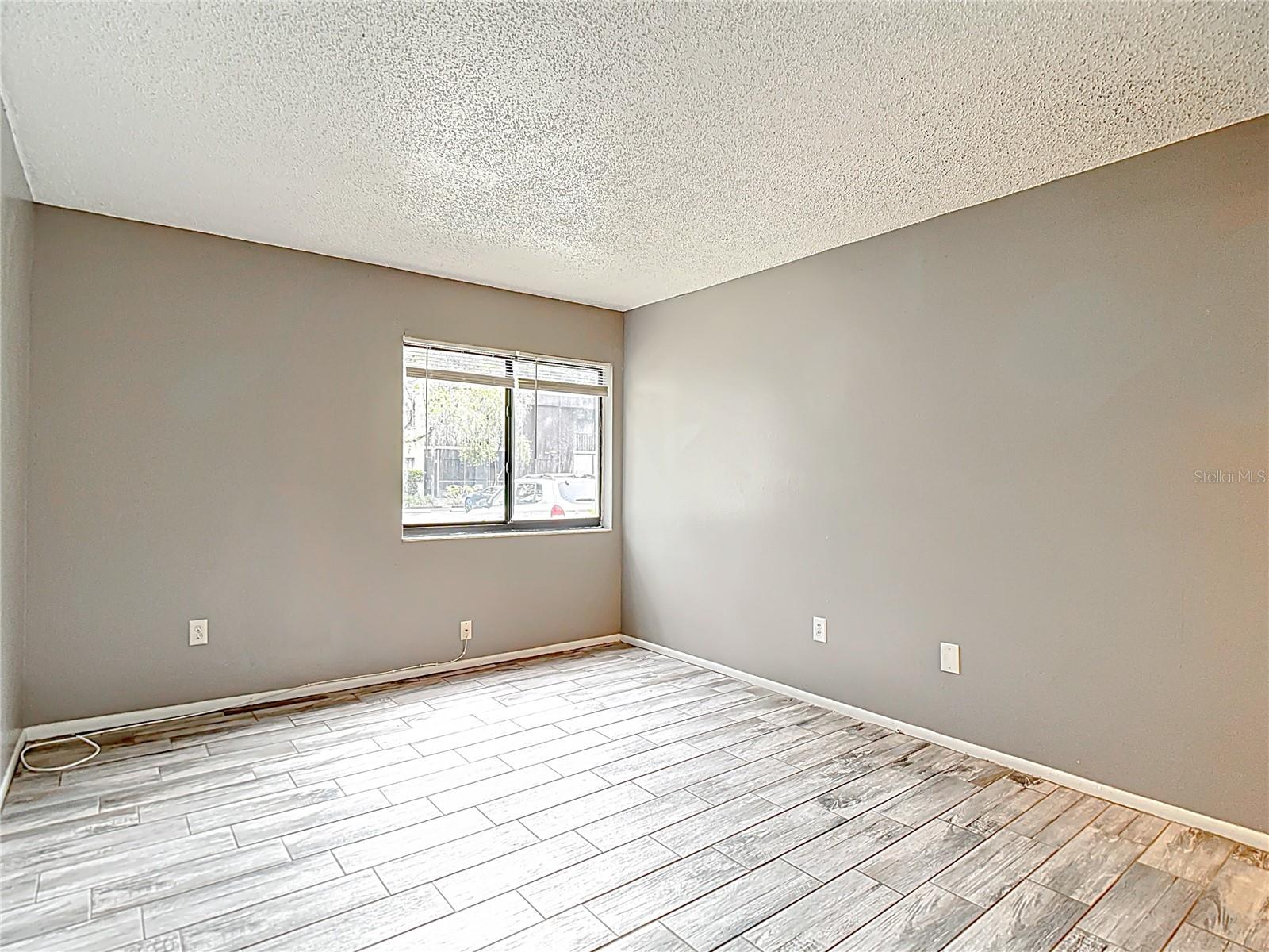 Image 17 of 44 For 11704 Raintree Village Boulevard B