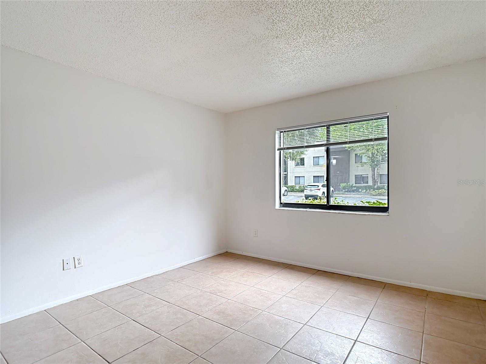Image 21 of 44 For 11704 Raintree Village Boulevard B