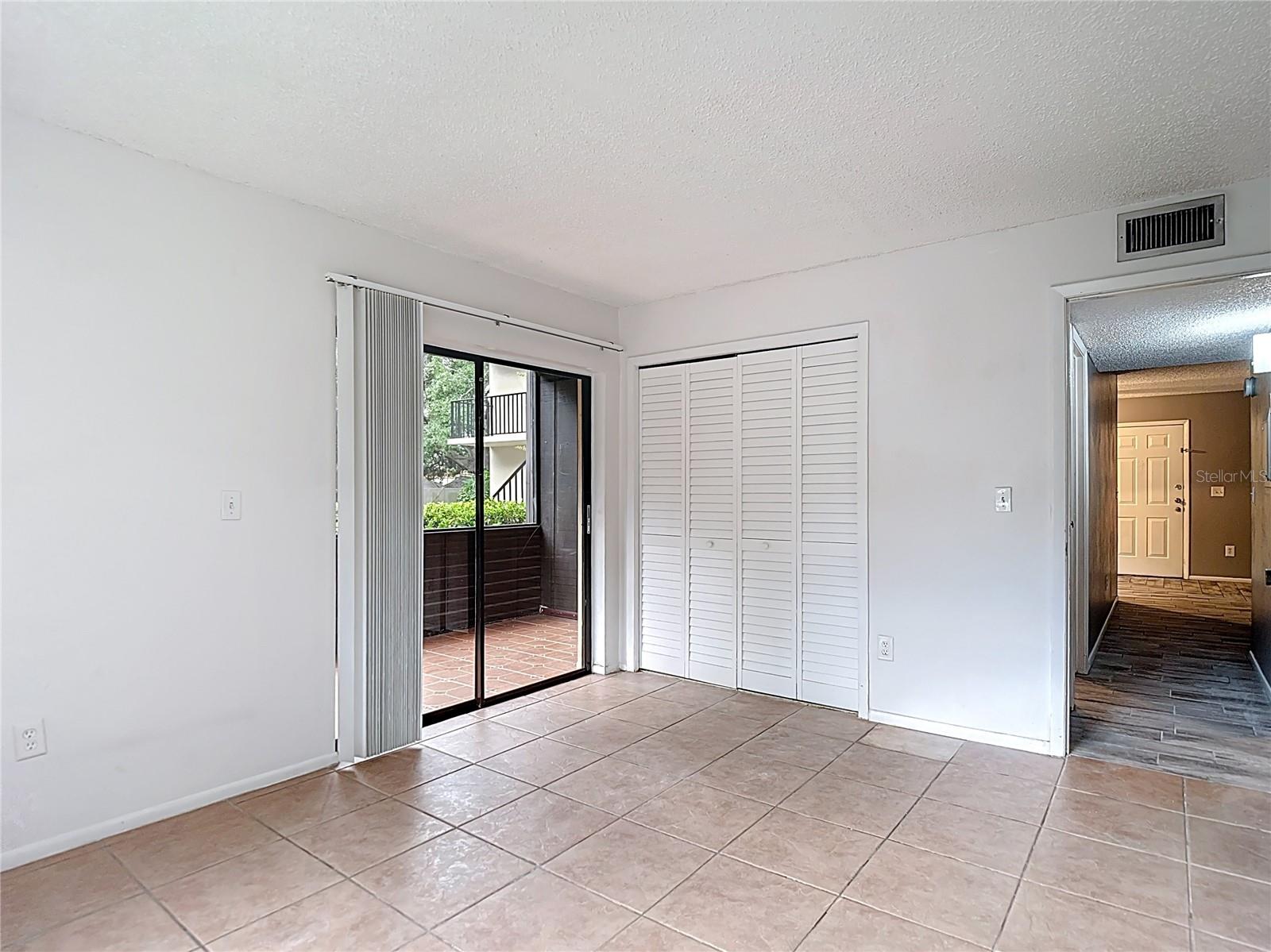 Image 23 of 44 For 11704 Raintree Village Boulevard B