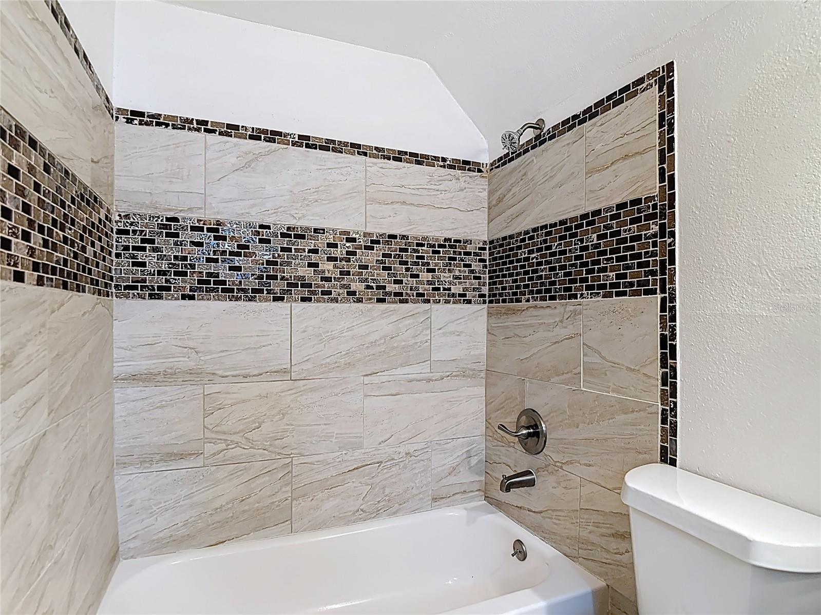 Image 26 of 44 For 11704 Raintree Village Boulevard B