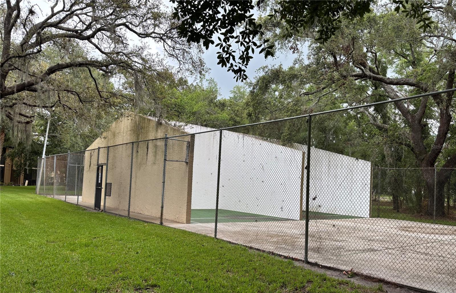Image 37 of 44 For 11704 Raintree Village Boulevard B