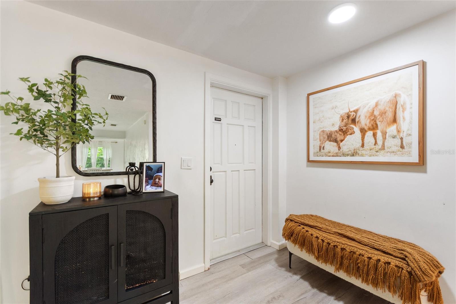 Image 11 of 41 For 848 17th Terrace Ne