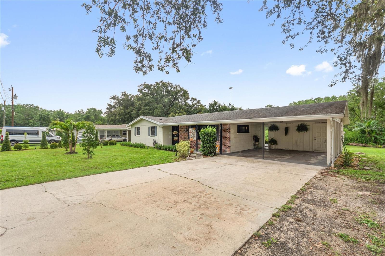 Image 2 of 41 For 848 17th Terrace Ne