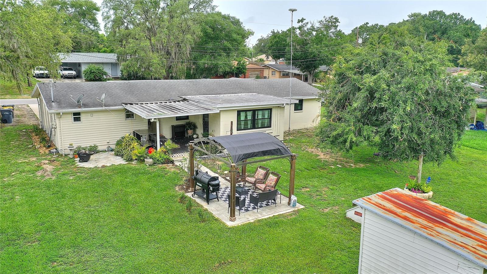 Image 36 of 41 For 848 17th Terrace Ne