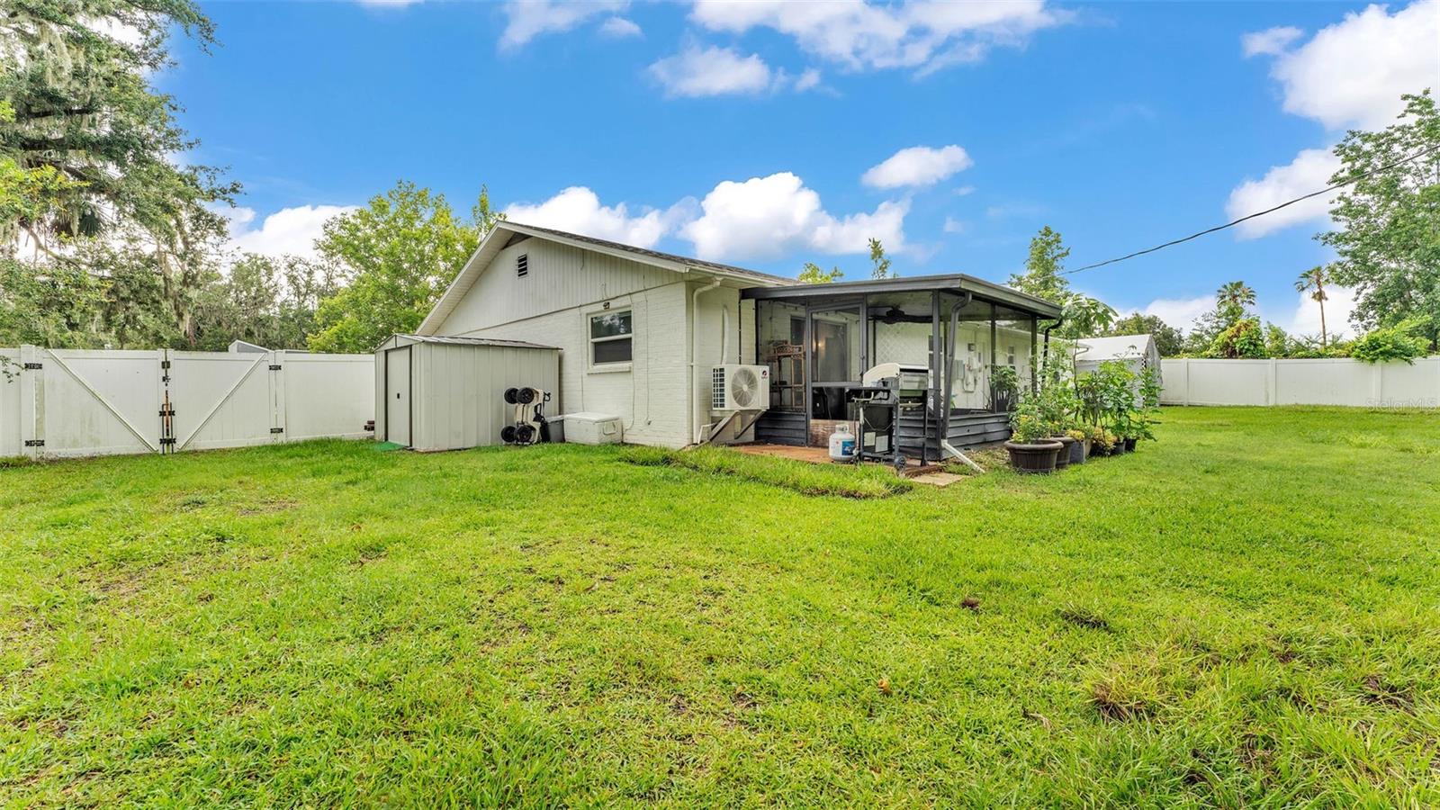 Image 34 of 37 For 5316 Forestbrook Drive E