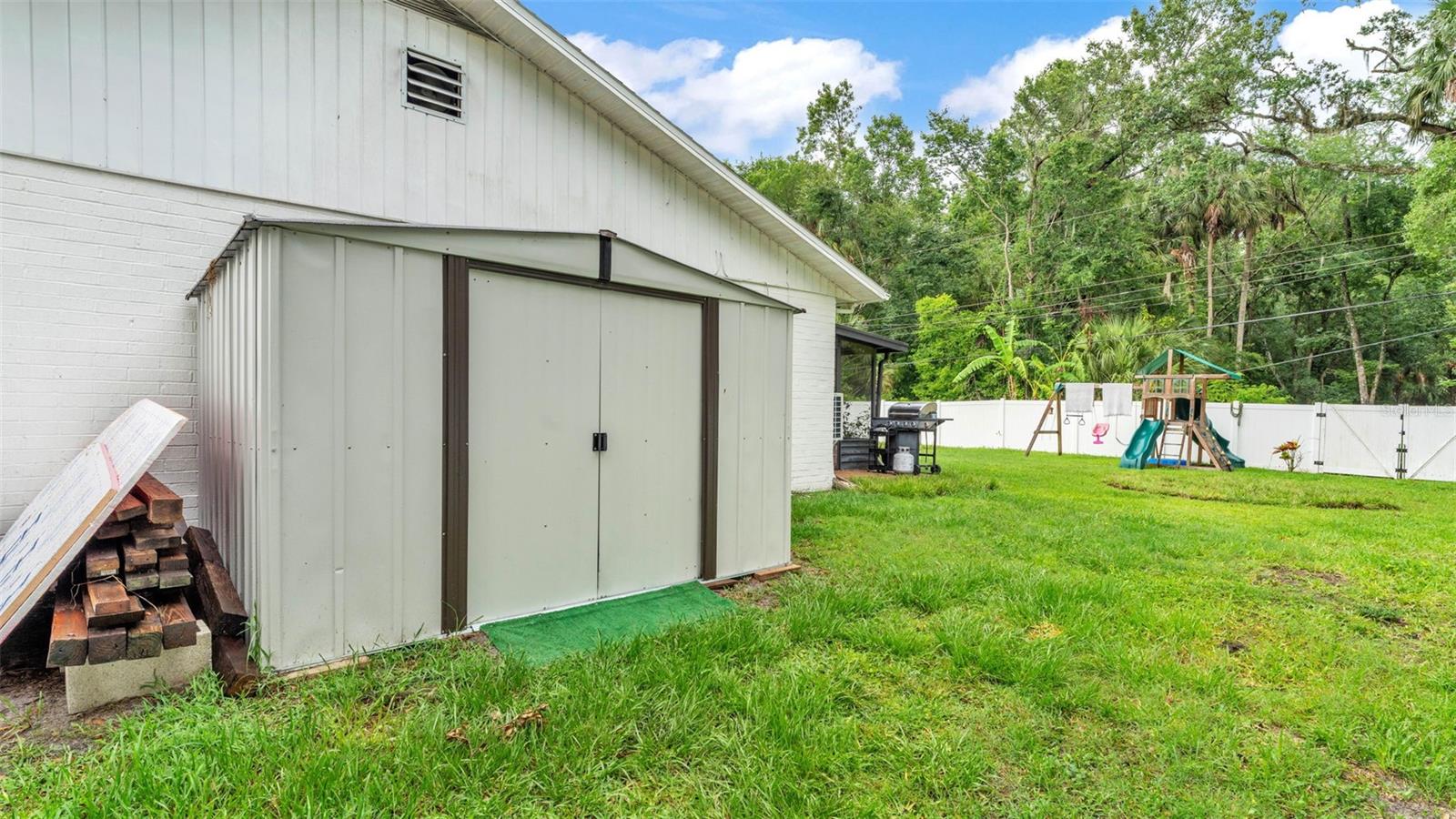 Image 35 of 37 For 5316 Forestbrook Drive E