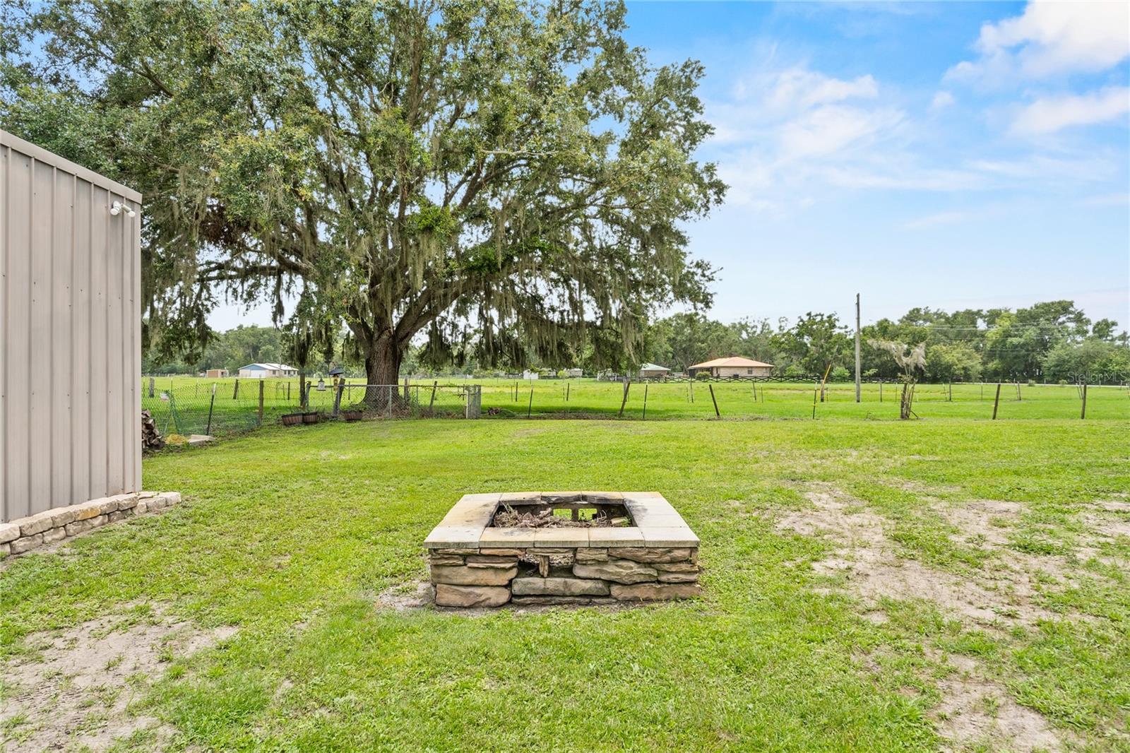 Image 47 of 67 For 2911 Walker Road