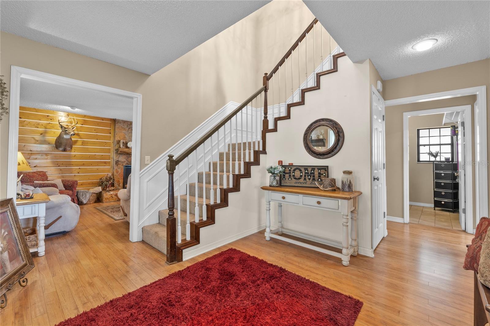 Image 9 of 67 For 2911 Walker Road