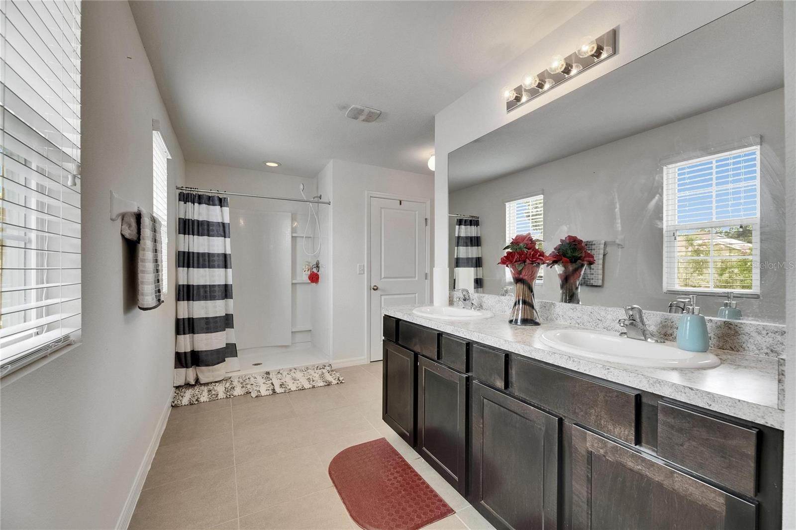 Image 37 of 55 For 503 Arbequina Court