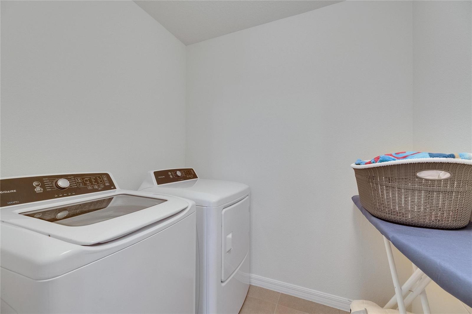 Image 40 of 55 For 503 Arbequina Court