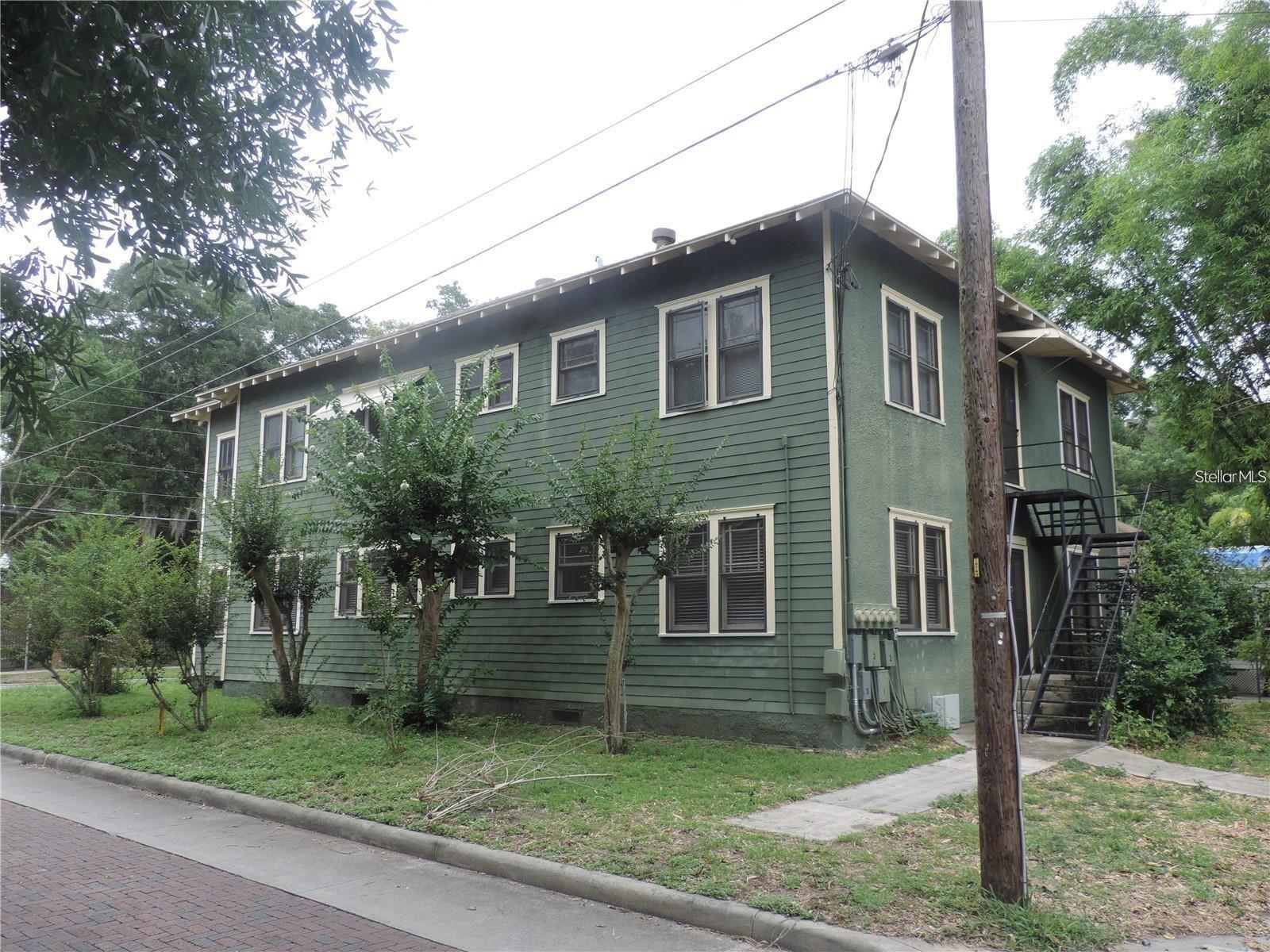 Listing photo id 0 for 701 Lime Street