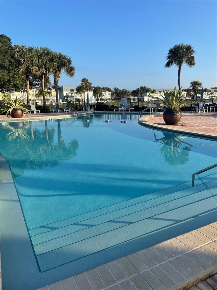 Image 16 of 39 For 3873 Pompano (furnished) Drive Se D