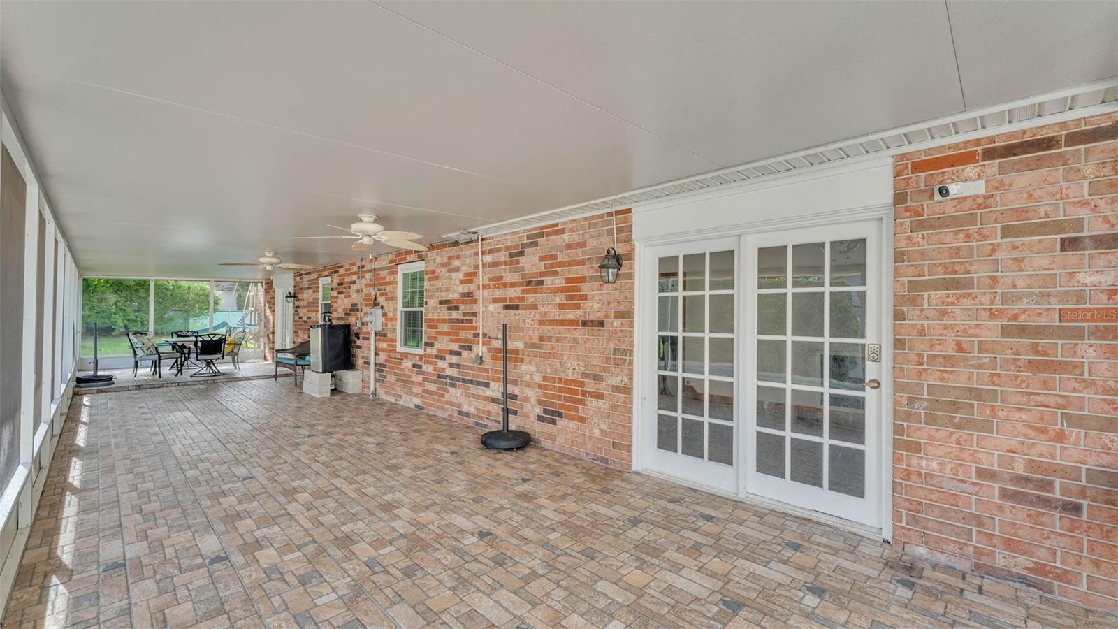 Image 15 of 63 For 1910 Clubhouse Road