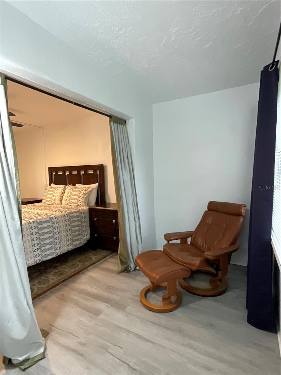 Image 12 of 14 For 1100 Martinique Drive 203