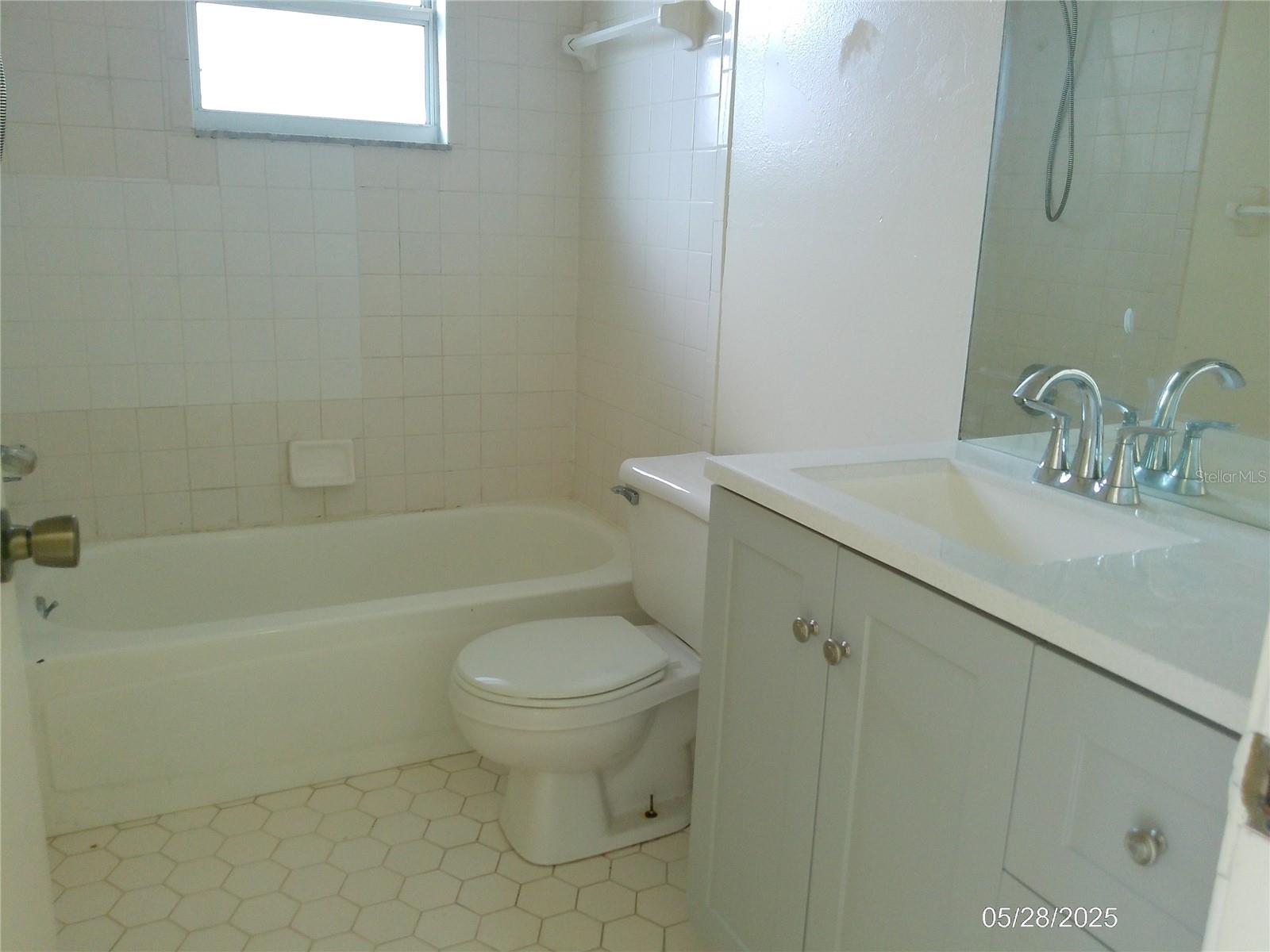 Image 8 of 13 For 1111 Cypress Gardens Boulevard 1