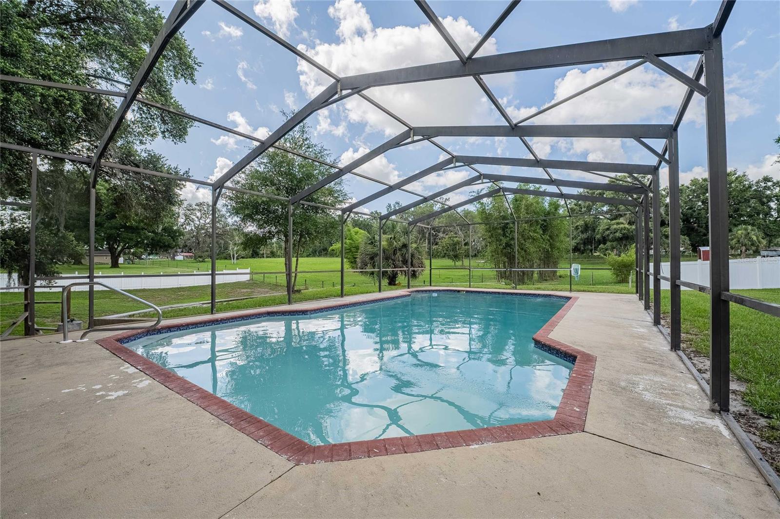 Image 33 of 47 For 929 Hammock Shade Drive