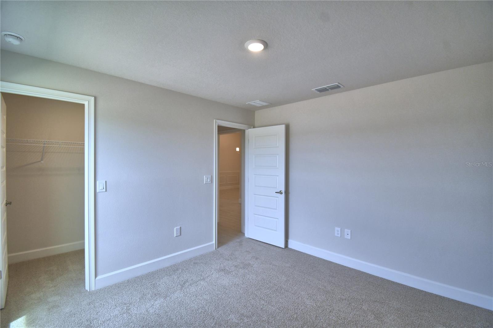 Image 28 of 69 For 5409 Waterside Drive