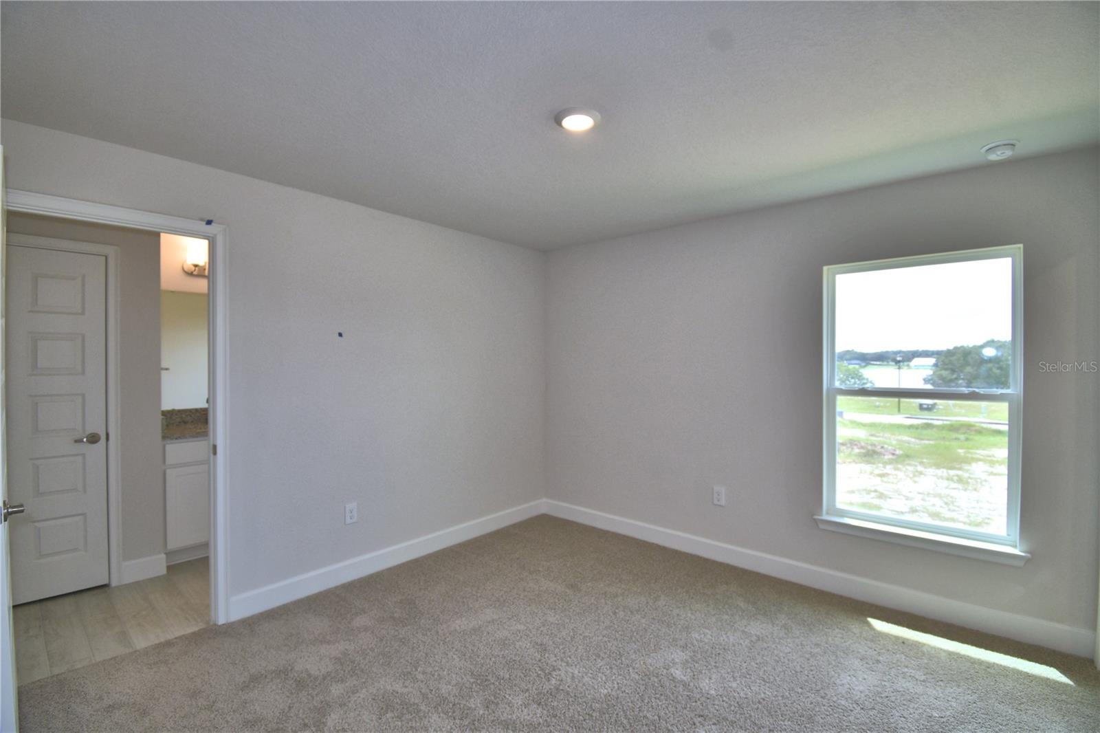 Image 30 of 69 For 5409 Waterside Drive