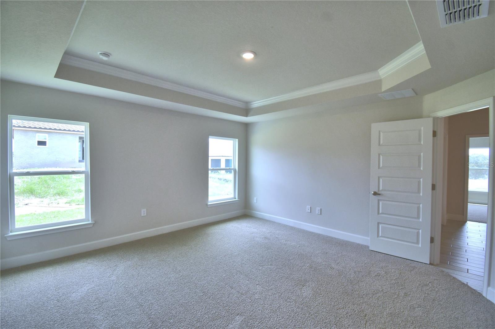 Image 38 of 69 For 5409 Waterside Drive