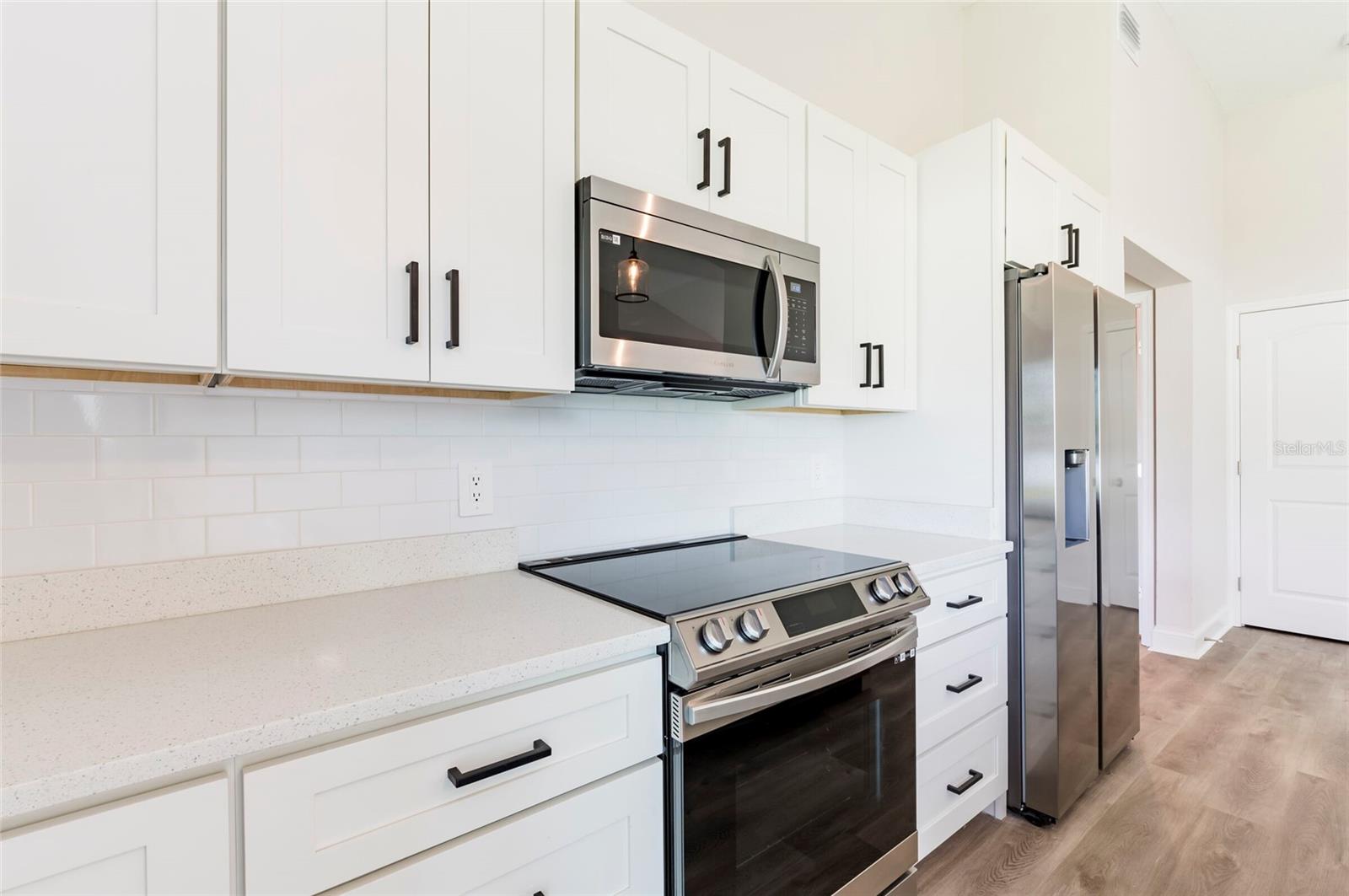 Image 4 of 15 For 9808 159th Street