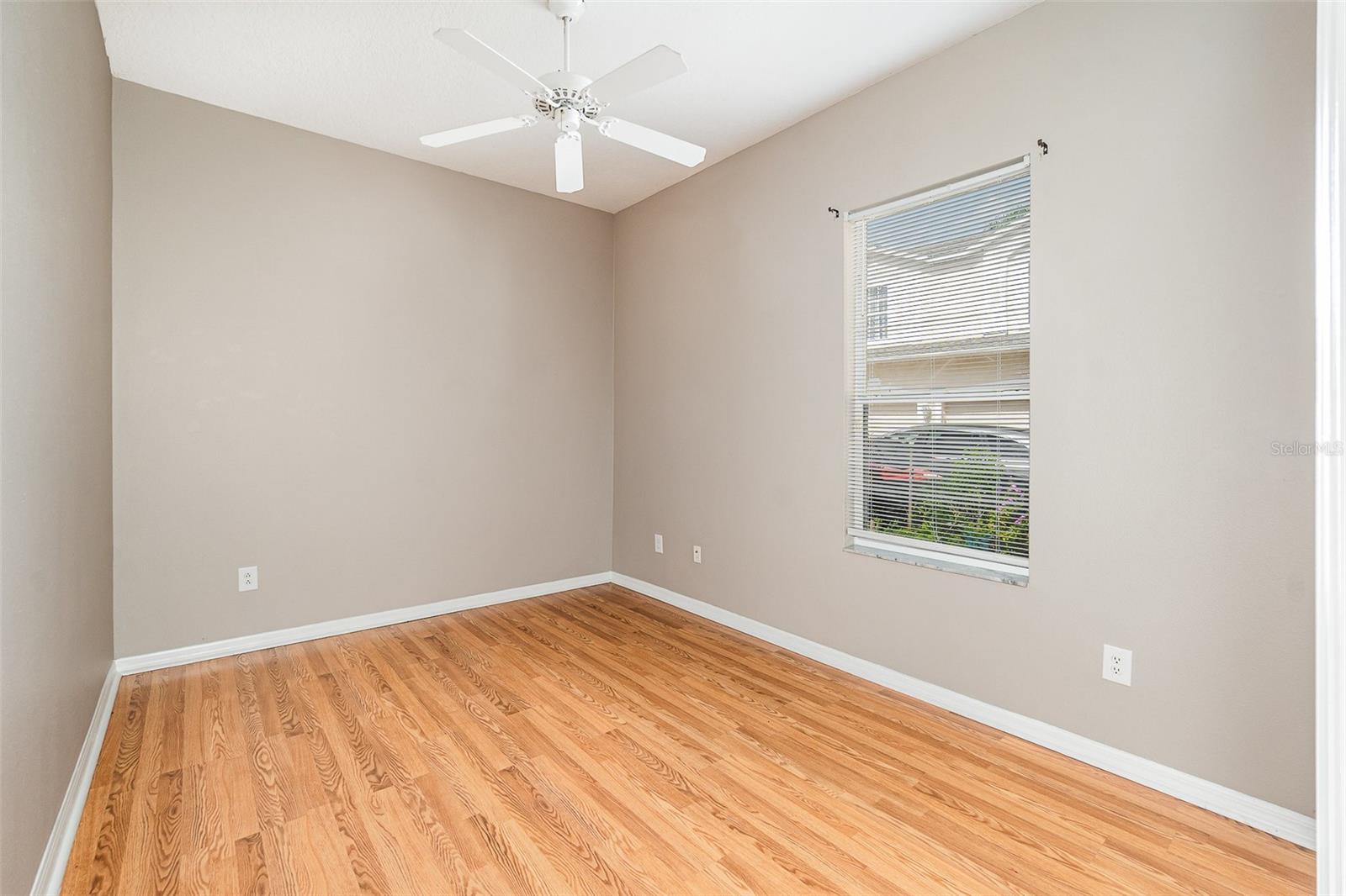 Image 23 of 40 For 13852 Eylewood Drive