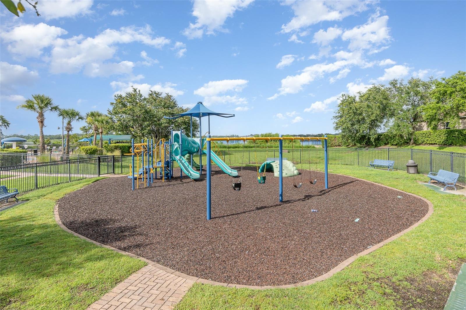Image 37 of 40 For 13852 Eylewood Drive