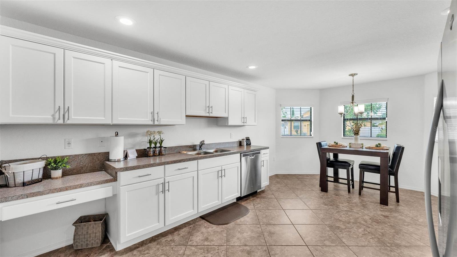 Image 10 of 40 For 1129 Bowline Street