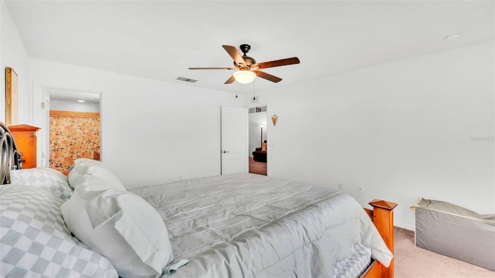 Image 16 of 40 For 1129 Bowline Street