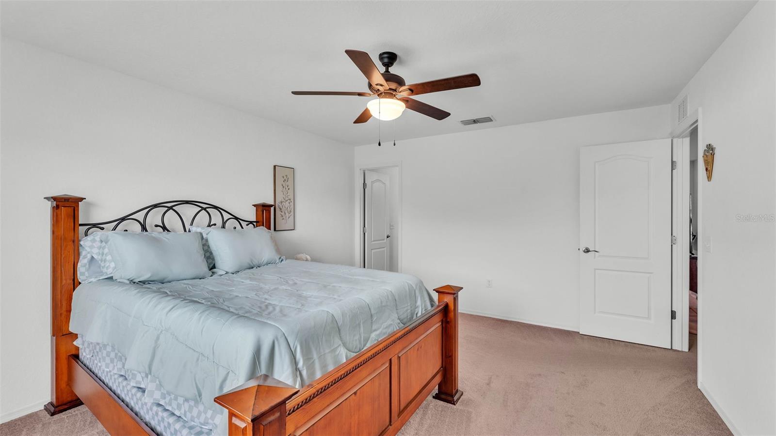 Image 17 of 40 For 1129 Bowline Street