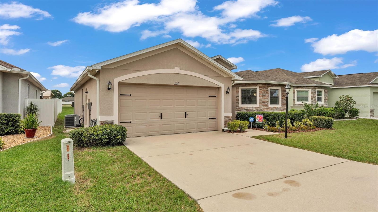 Image 2 of 40 For 1129 Bowline Street