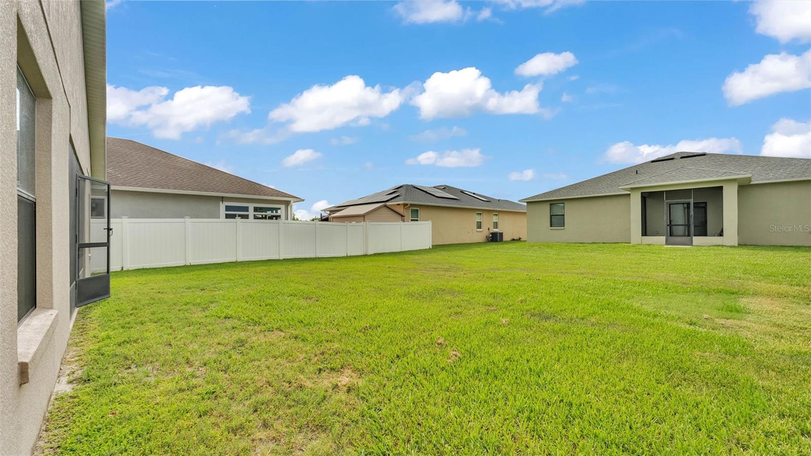 Image 31 of 40 For 1129 Bowline Street