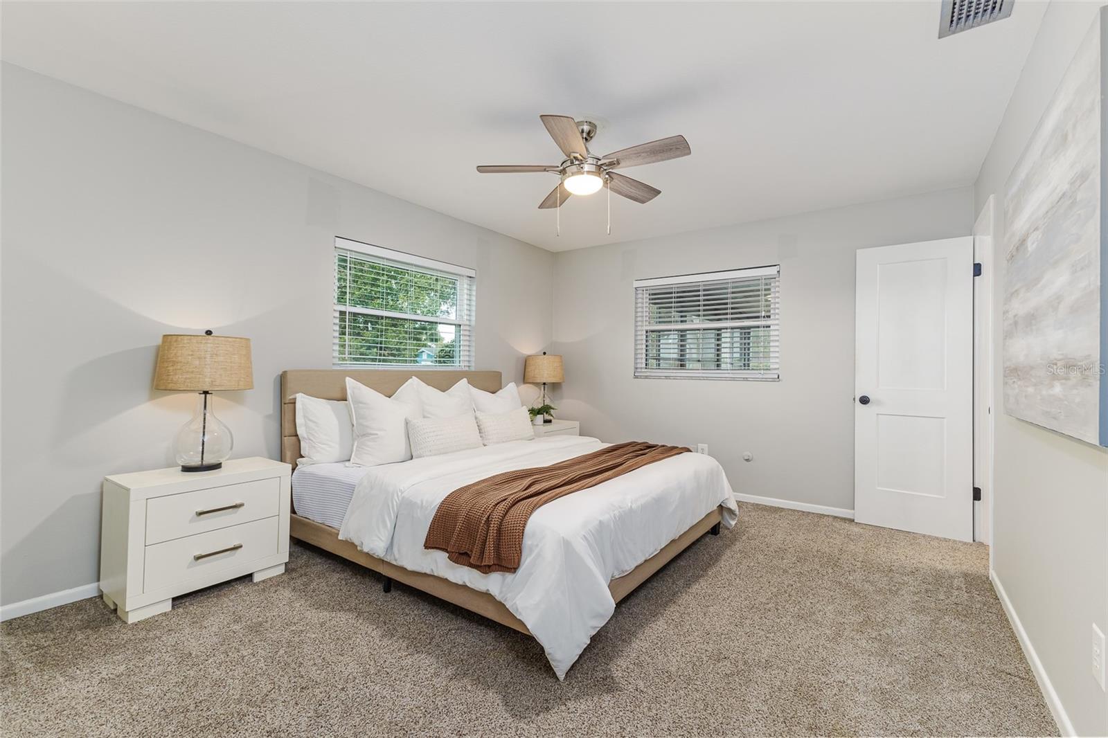 Image 18 of 45 For 2726 Cleveland Heights Boulevard