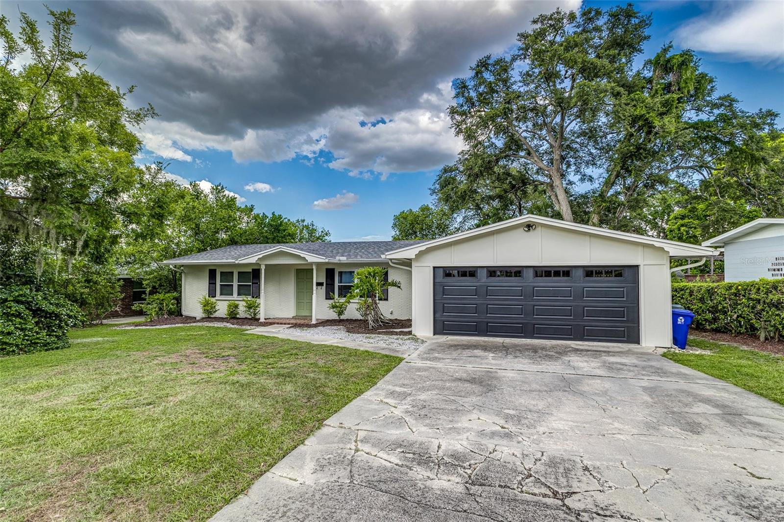 Image 2 of 45 For 2726 Cleveland Heights Boulevard