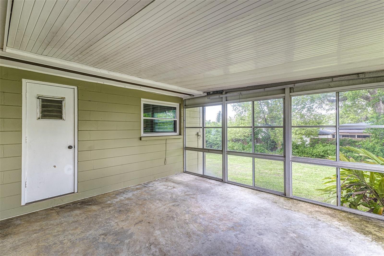 Image 31 of 45 For 2726 Cleveland Heights Boulevard