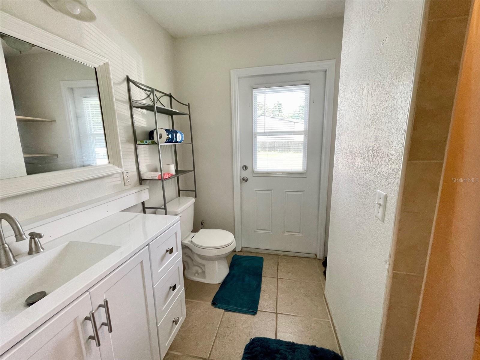 Image 11 of 26 For 5065 Hayes Road