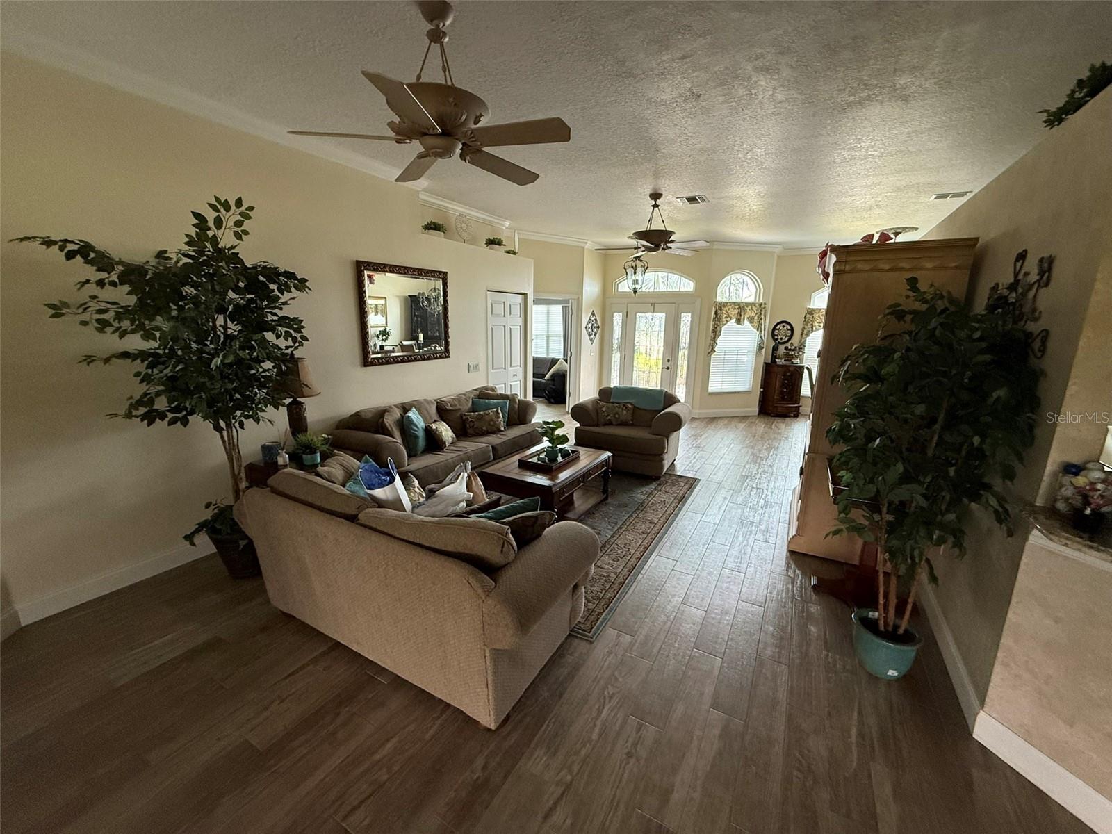 Image 11 of 17 For 7023 Hazeltine Circle