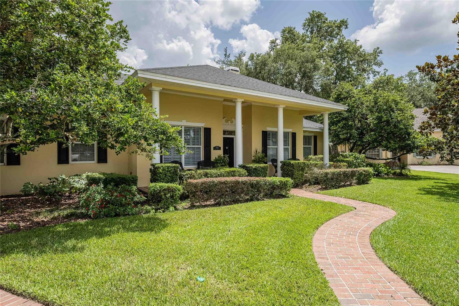 Details for 1589 Royal Forest Court, LAKELAND, FL 33811