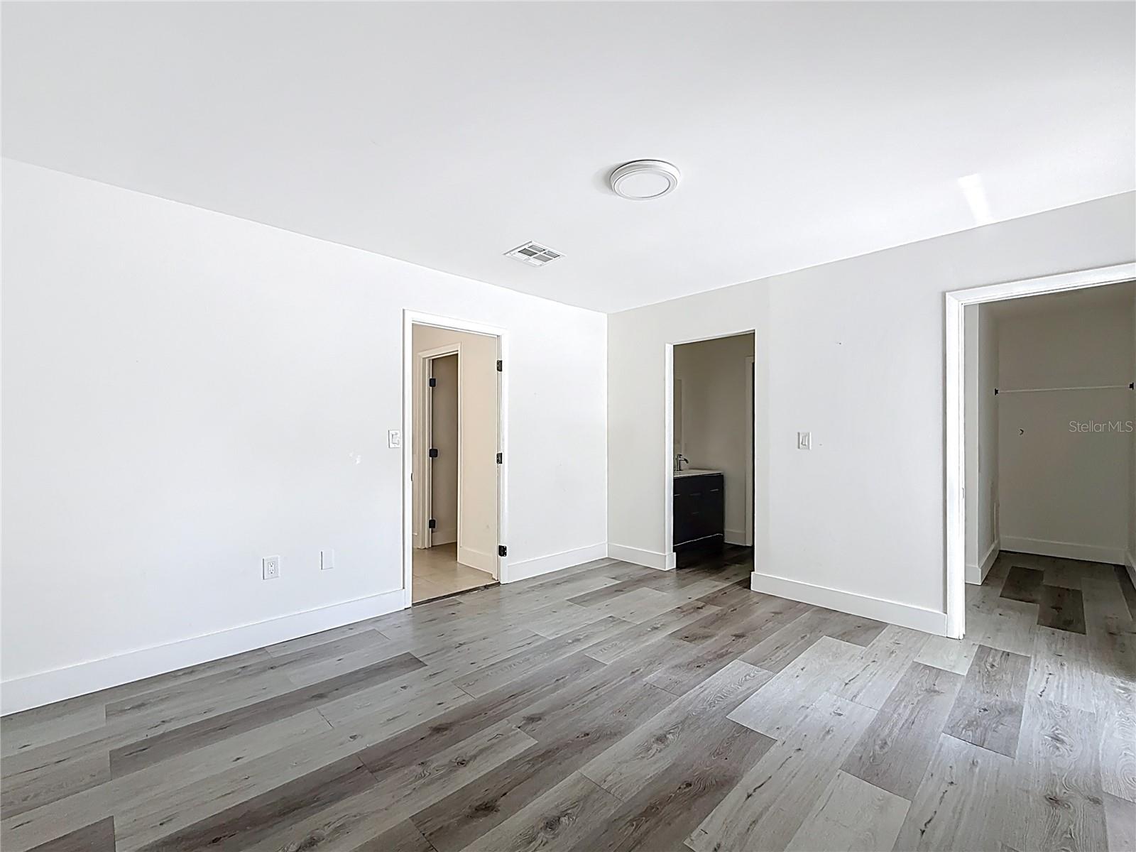 Image 30 of 53 For 4996 95th Avenue