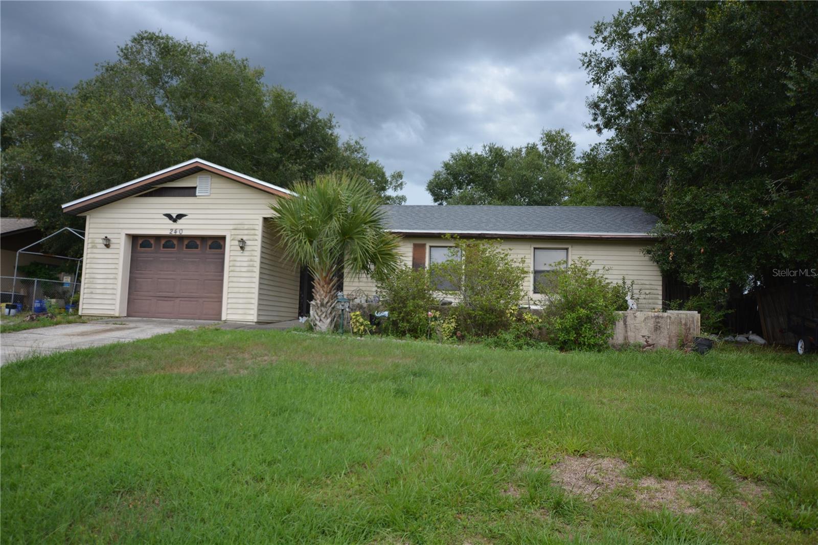 Image 2 of 16 For 240 Lake Thomas Drive