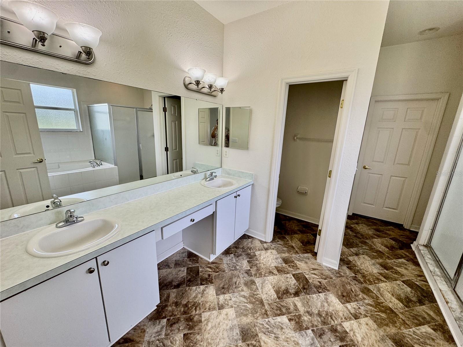 Image 13 of 25 For 5796 Woodruff Way