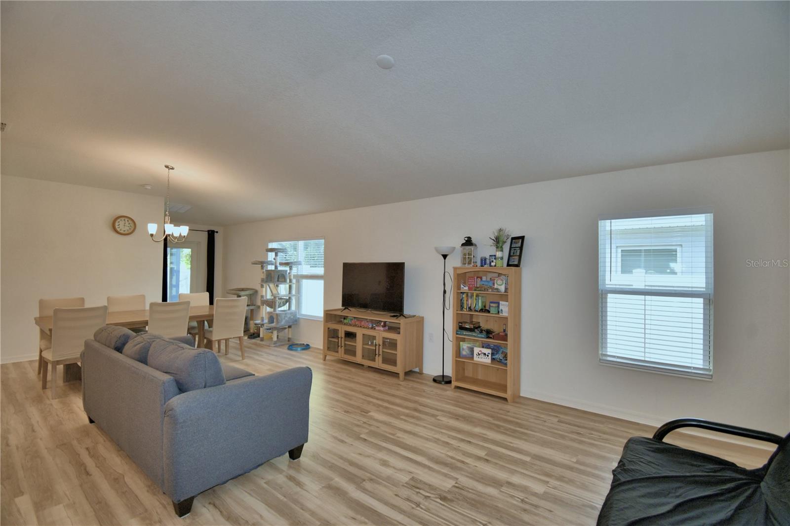 Image 9 of 55 For 312 Walnut Lane