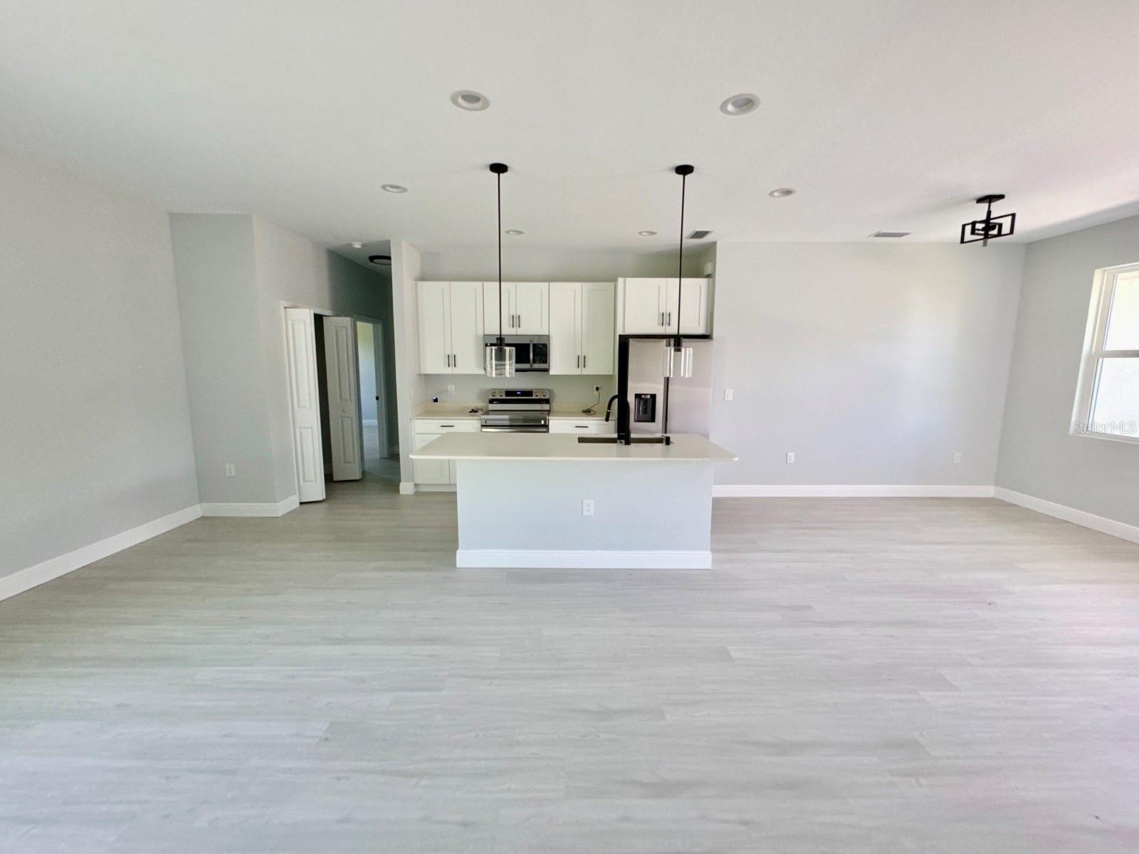 Image 9 of 13 For 1683 3rd Street