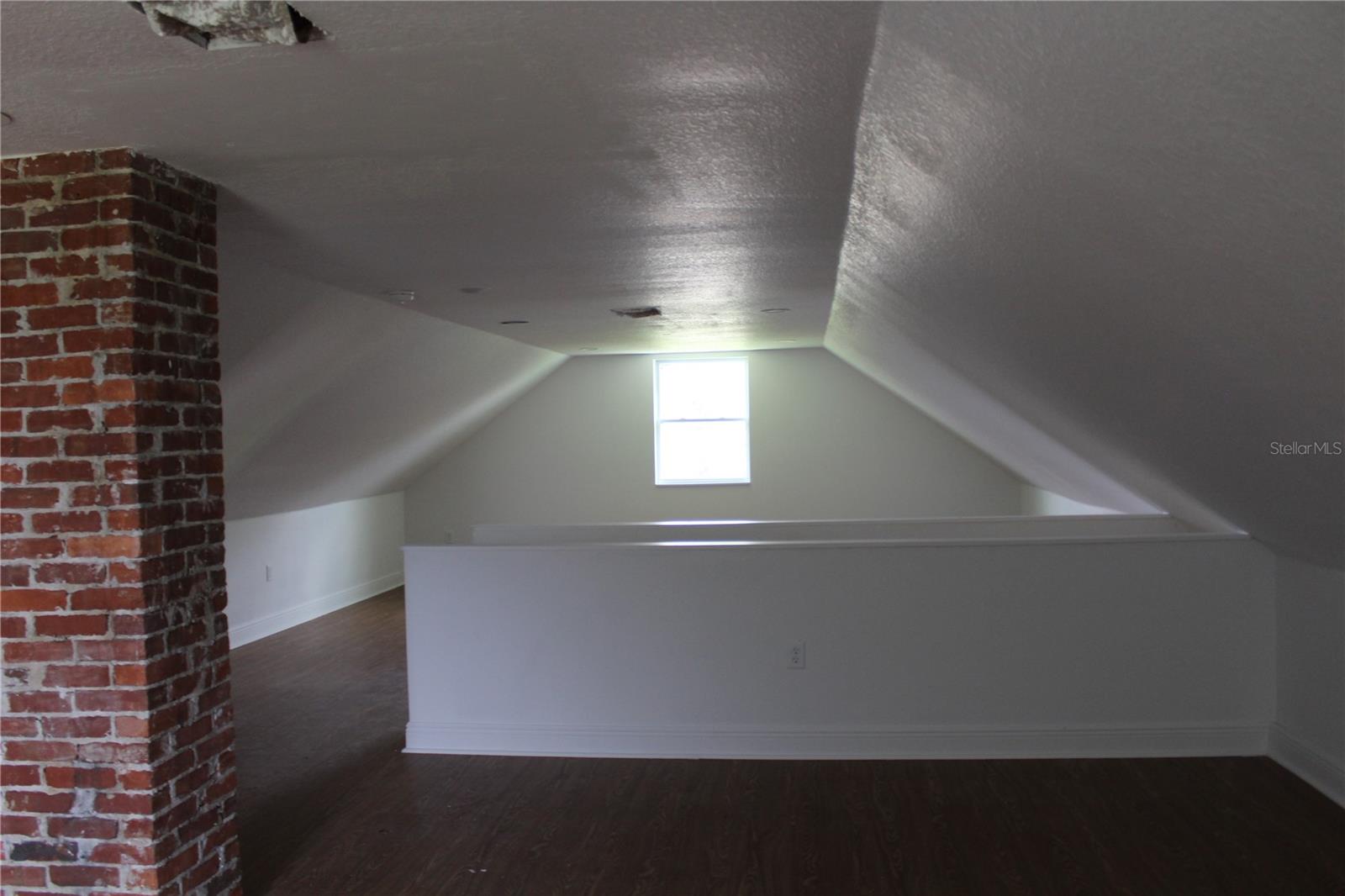 Image 17 of 46 For 701 1st Street Ne