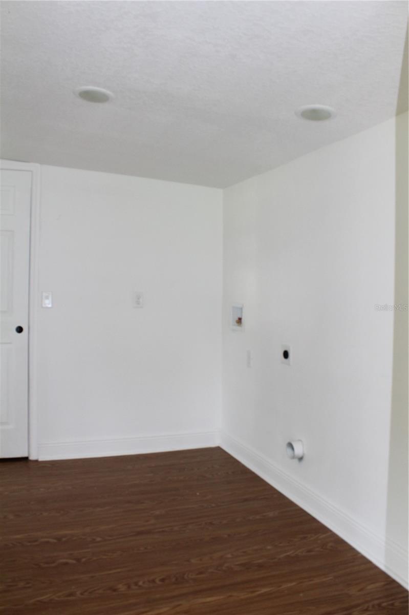 Image 19 of 46 For 701 1st Street Ne
