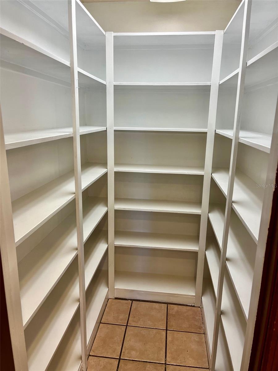 Image 18 of 25 For 37700 Clinton Avenue