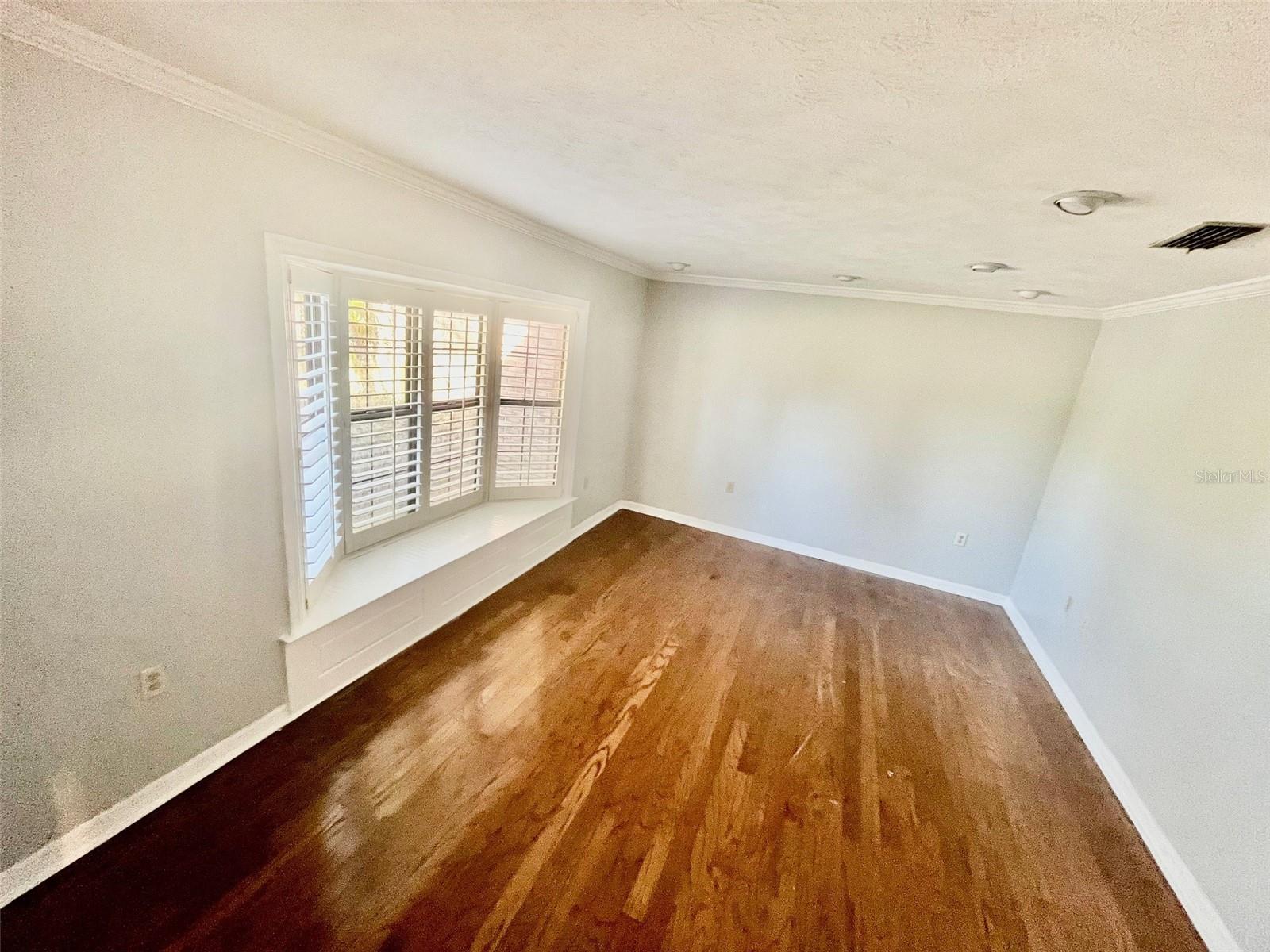 Image 25 of 25 For 37700 Clinton Avenue