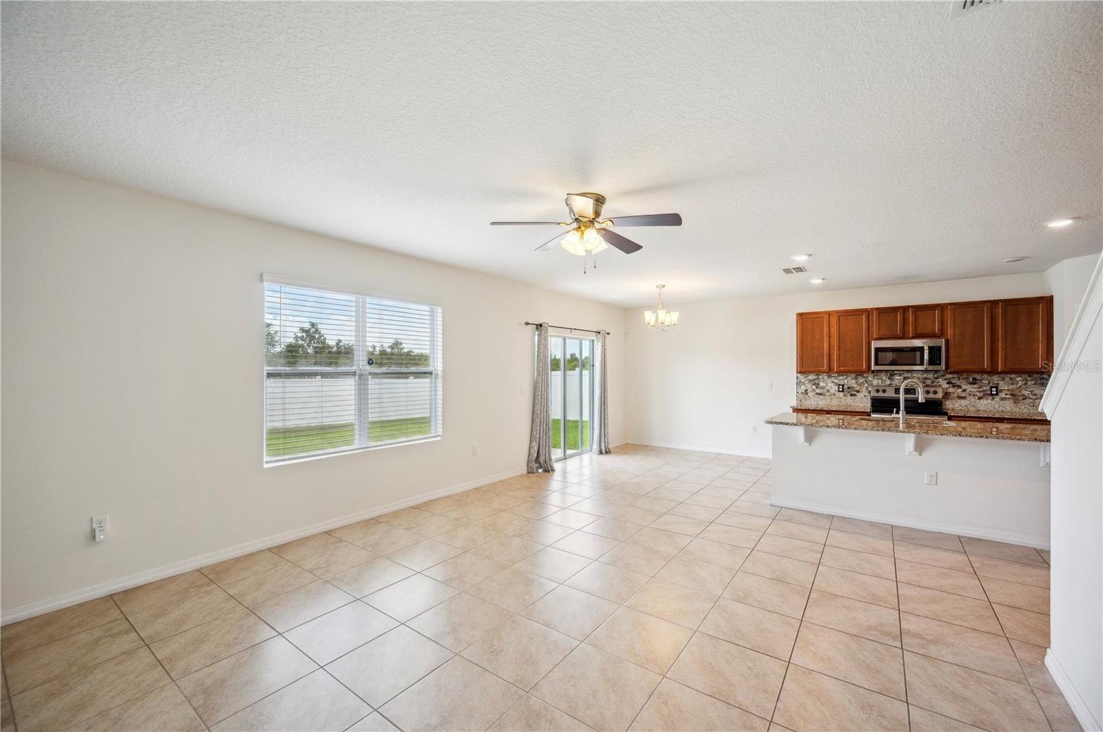 Image 14 of 49 For 2062 Blue Highlands Drive